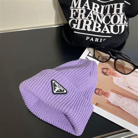 bonnet prada femme